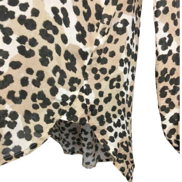 Cloth & Stone | Evereve  Leopard Shirt Tail Button Down, Size Medium - Picture 7 of 12